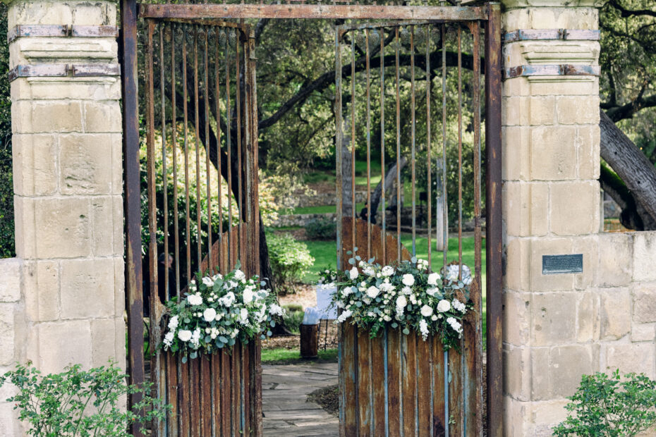 Outdoor wedding ceremony at The Havens Country Club https://fleurdeleganceweddings.com/simon-jeff-wedding/